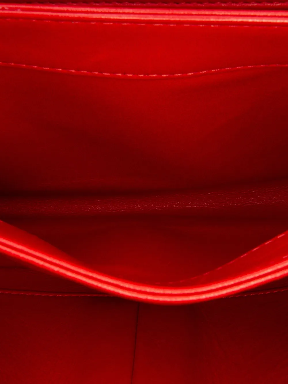 Pre-owned Chanel 2019 Small Chevron Lambskin Trendy Cc Flap Satchel In Red