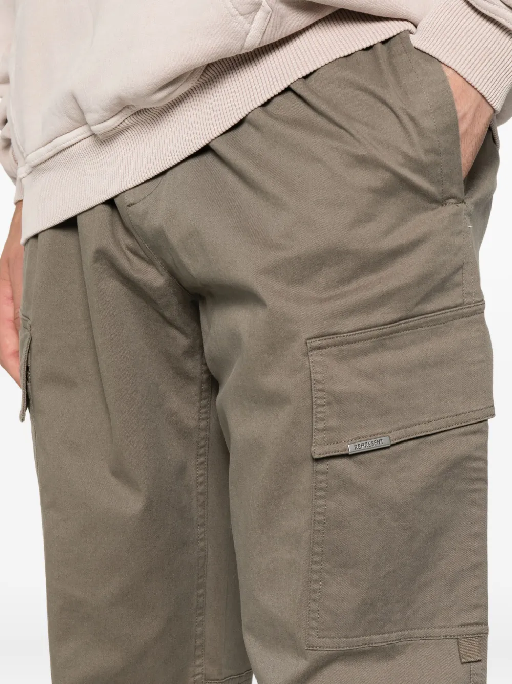 Represent cuffed cargo trousers Groen