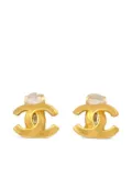 CHANEL Pre-Owned 2000 CC clip-on earrings - Gold