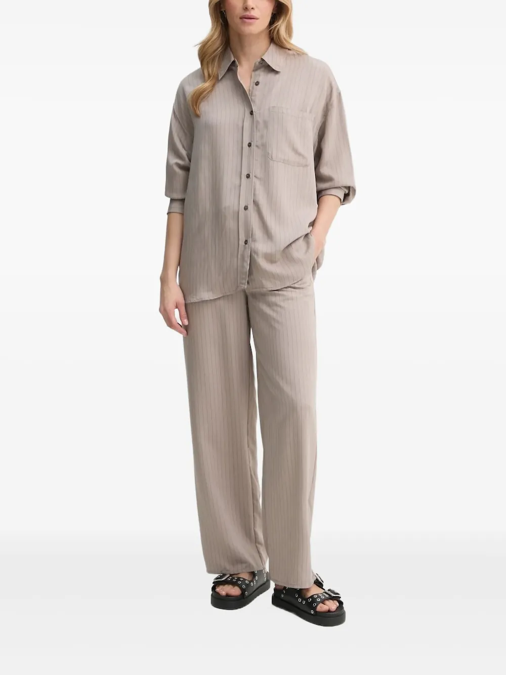 American Vintage Blouse met krijtstreep en knopen Beige