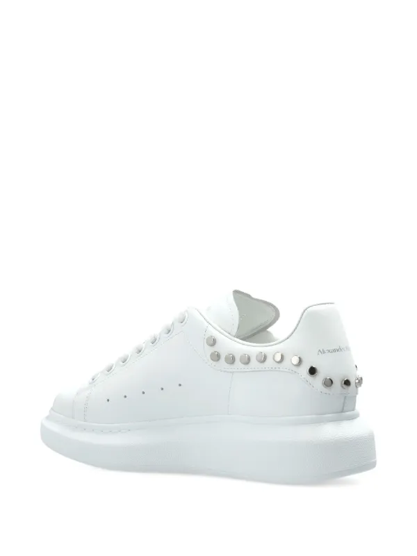 ALEXANDER McQUEEN スタッズ付きホワイトレザー スニーカー Alexander McQueen Oversized スタッズ プラットフォーム スニーカー