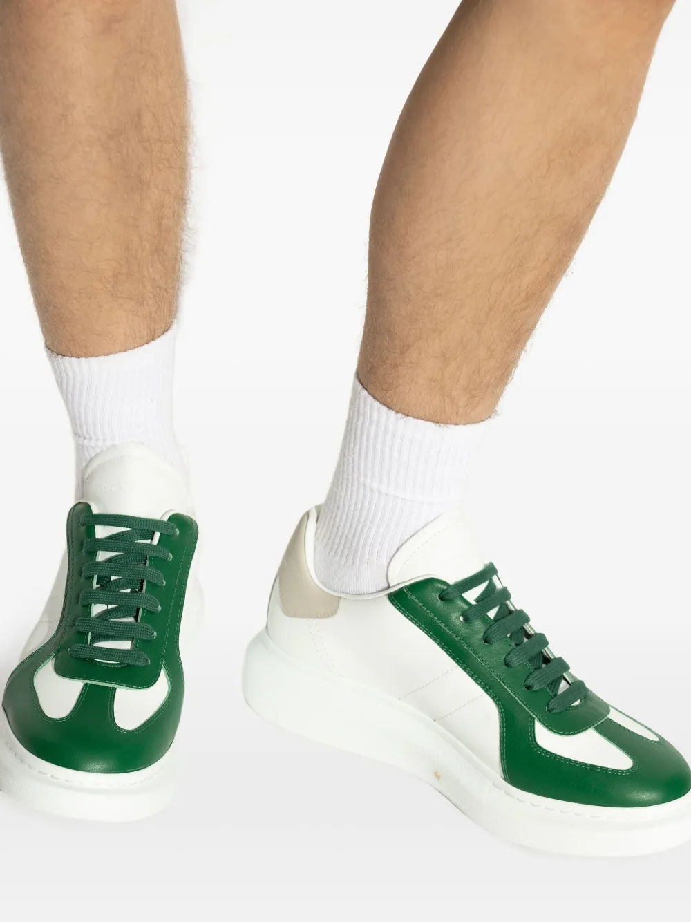 Alexander McQueen Sneakers met vlakken en veters Groen