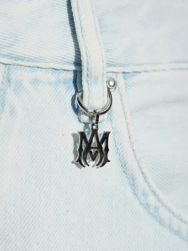 AMIRI ロゴチャーム ジーンズ | ブルー | FARFETCH JP