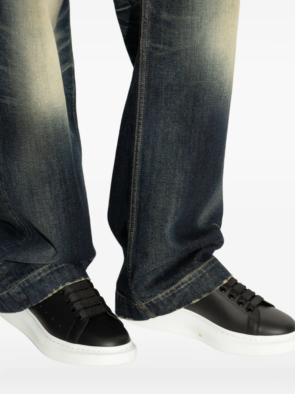 Alexander McQueen Leren sneakers Zwart