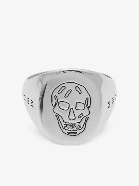 Alexander McQueen anillo de sello con calavera en relieve