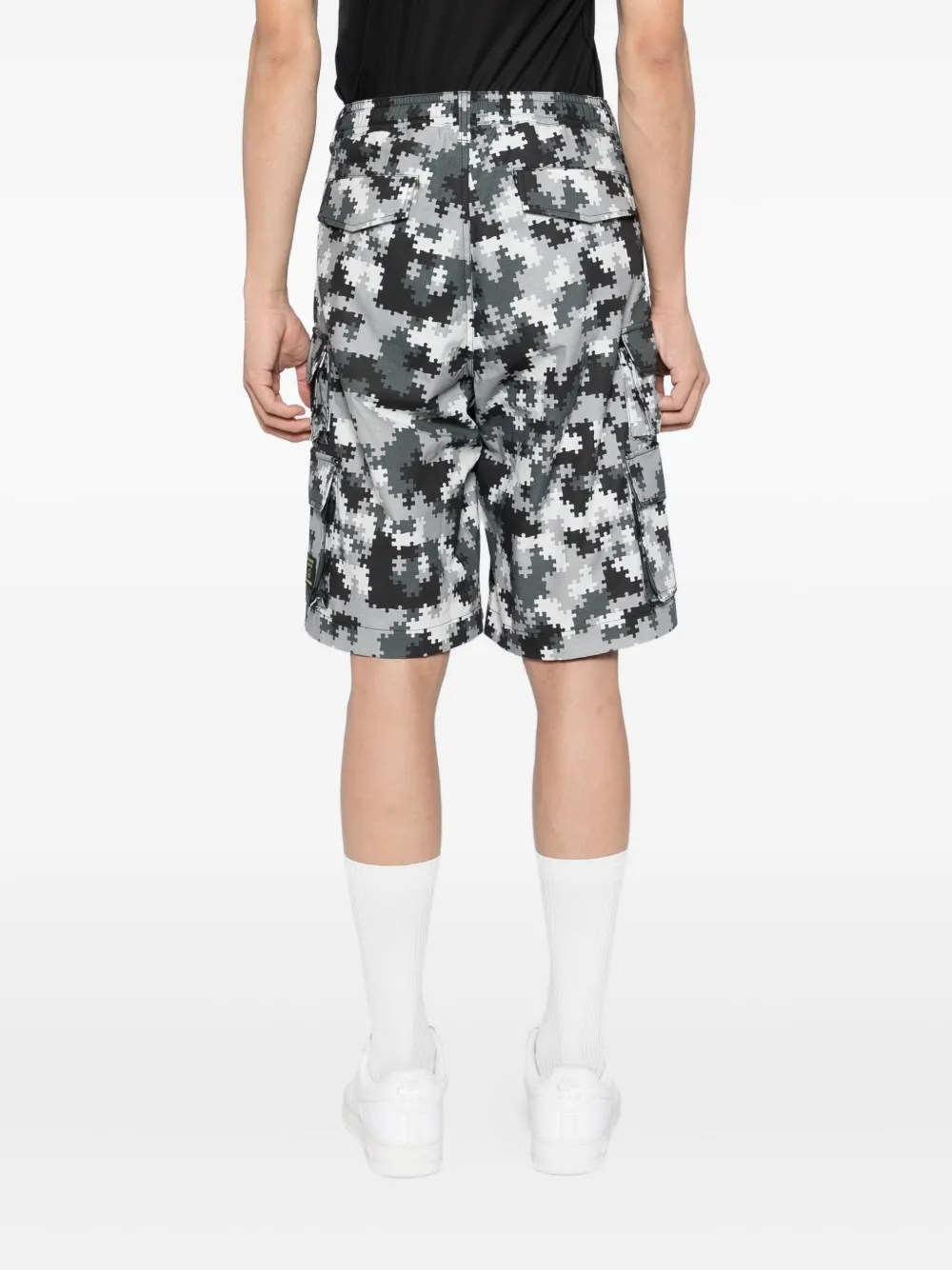 PEACE AND AFTER puzzle camo cargo shorts Zwart