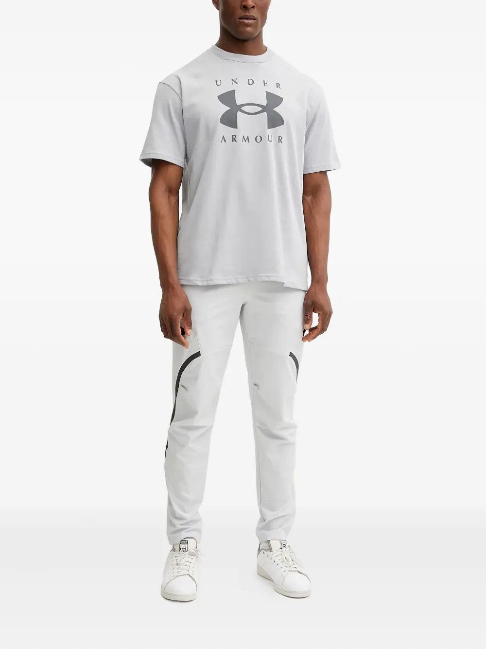 Under Armour Trainingsbroek met vlakken en ritszak Beige