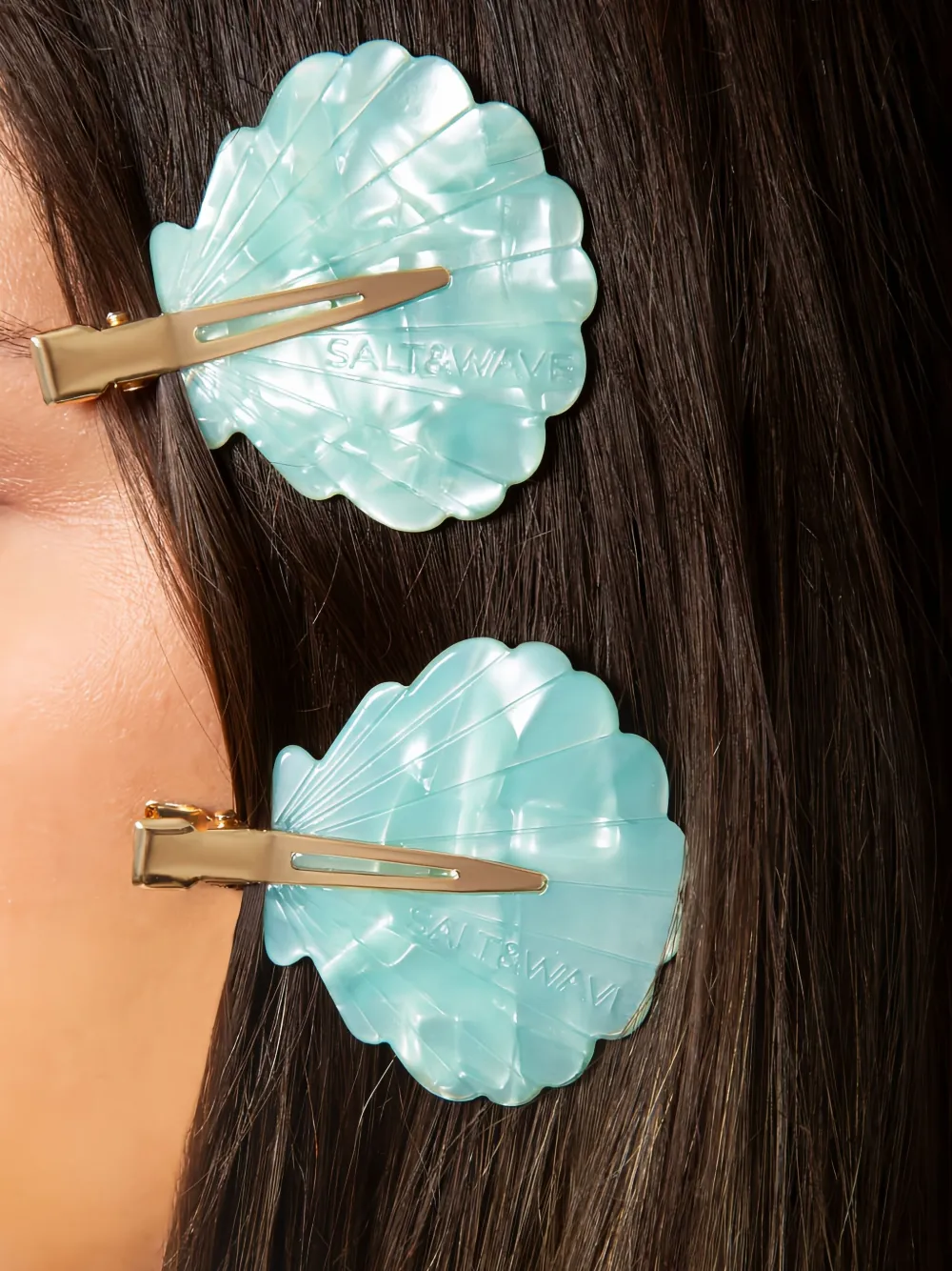 Salt & Wave Lagoon Backstage Seashell Hair Clips (set Of Two) In Blue