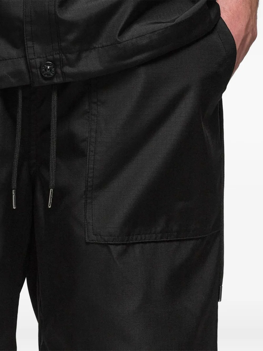 Taion drawstring-waist pocketed shorts | Bermuda Shorts | Image 2
