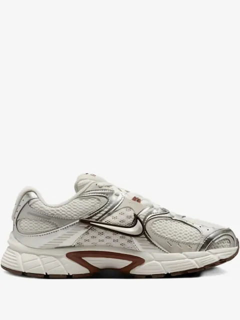 Nike V5 RNR sneakers