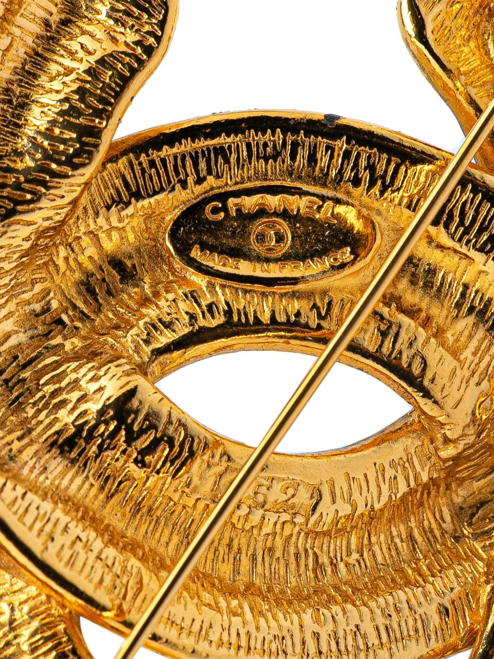 Pre-owned Chanel 1970-1980 Gold Plated Cc Quilted Brooch Costume Brooch