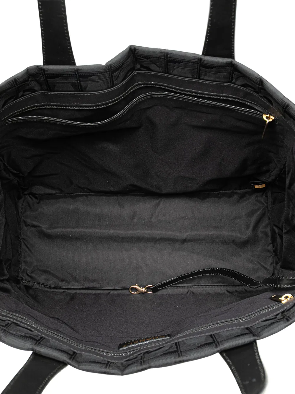 Pre-owned Chanel 2004-2005 New Travel Line Nylon Tote Bag