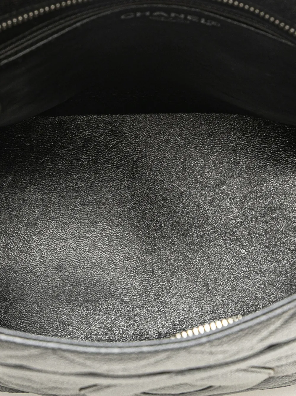 Pre-owned Chanel 2000-2002 Caviar Medallion Tote Bag In Black