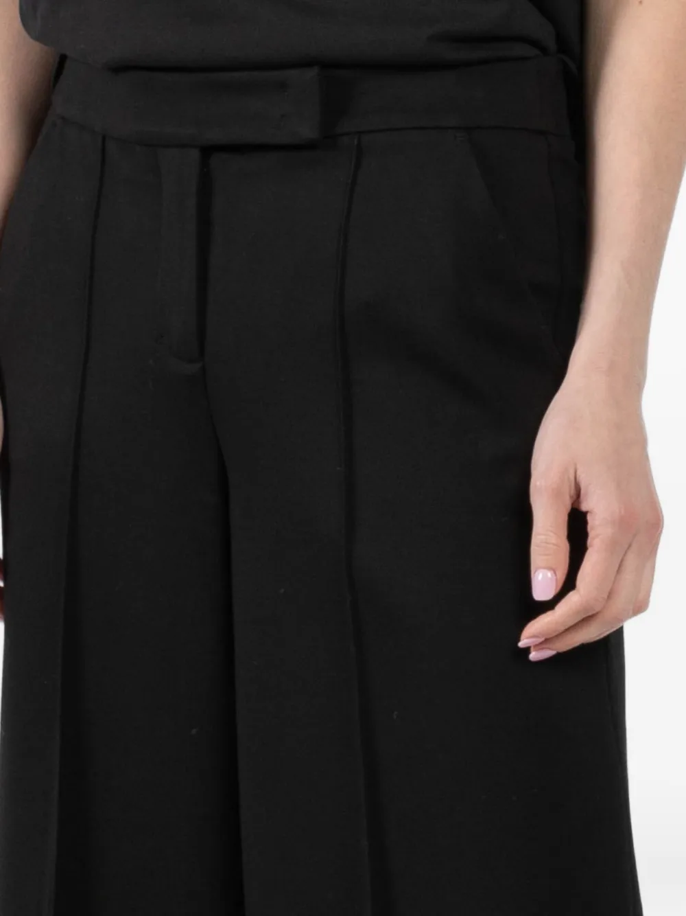 Dorothee Schumacher Emotional Essence Pleated Wide-leg Trousers In Black