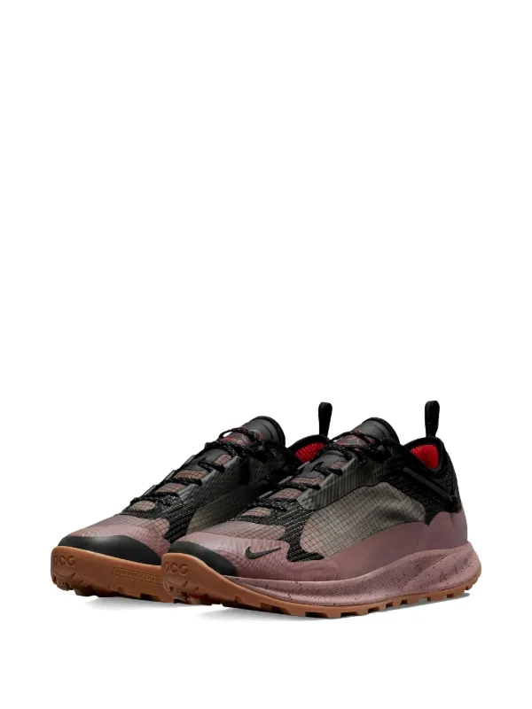 Nike ACG Nasu スニーカー | ブラック | FARFETCH JP