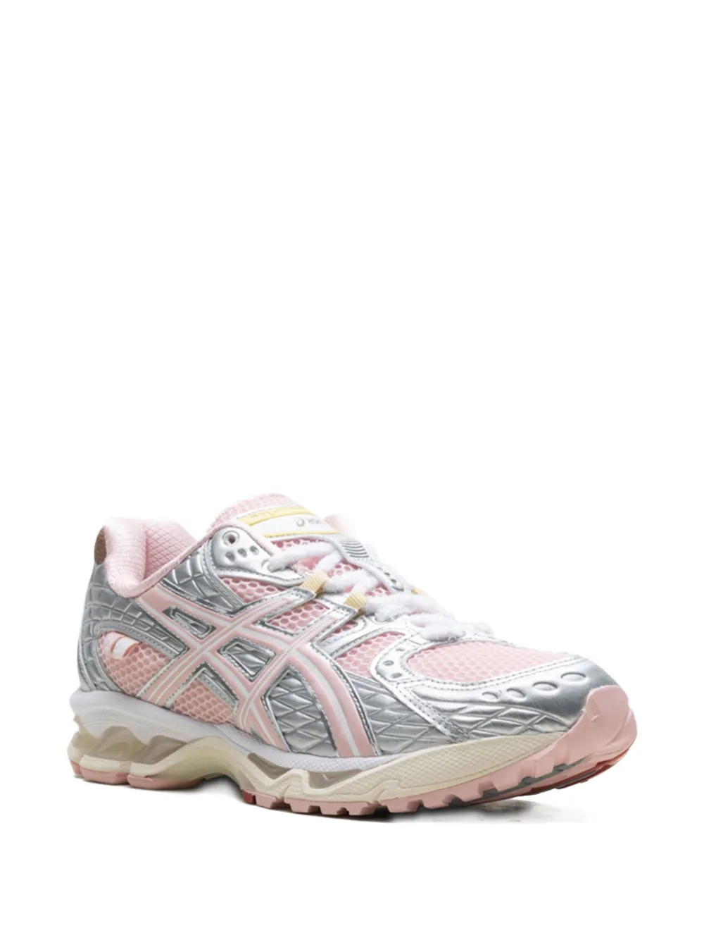 ASICS x ATMOS x VANDYTHEPINK GEL-NIMBUS 10.1 "Strawberry Cream/Metallic Silver" sneakers | Low-Tops | Image 2