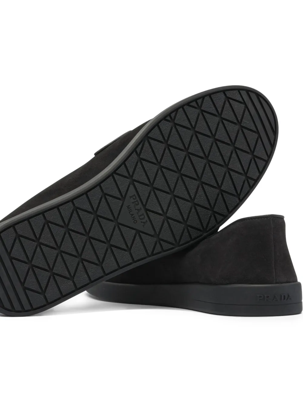 Prada Suède loafers met logo Zwart