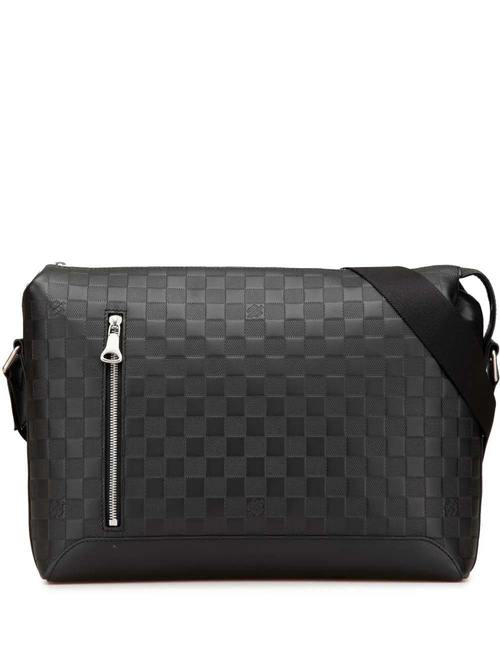 2018 Damier Infini Discovery Messenger MM crossbody bag