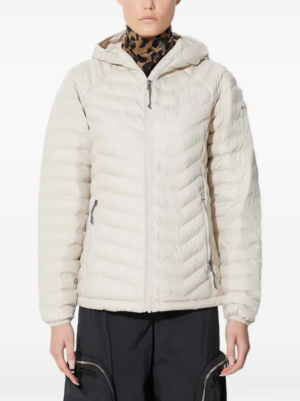 Columbia シェブロンキルティング パデッドジャケット - ニュートラル Columbia シェブロンキルティング パデッドジャケット - ニュートラル