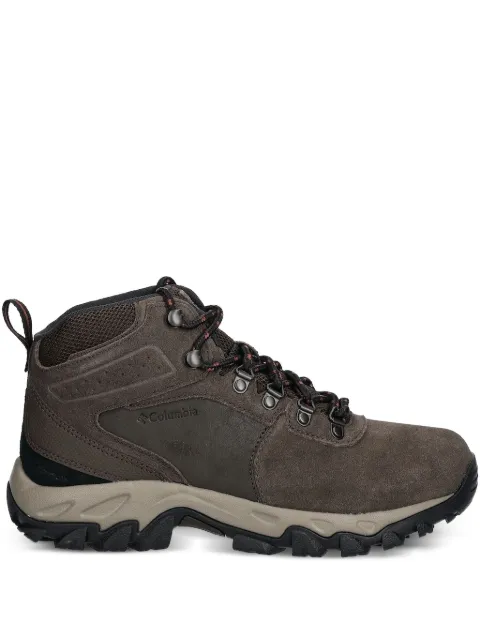 Columbia Newton Ridge lace-up hiking boots