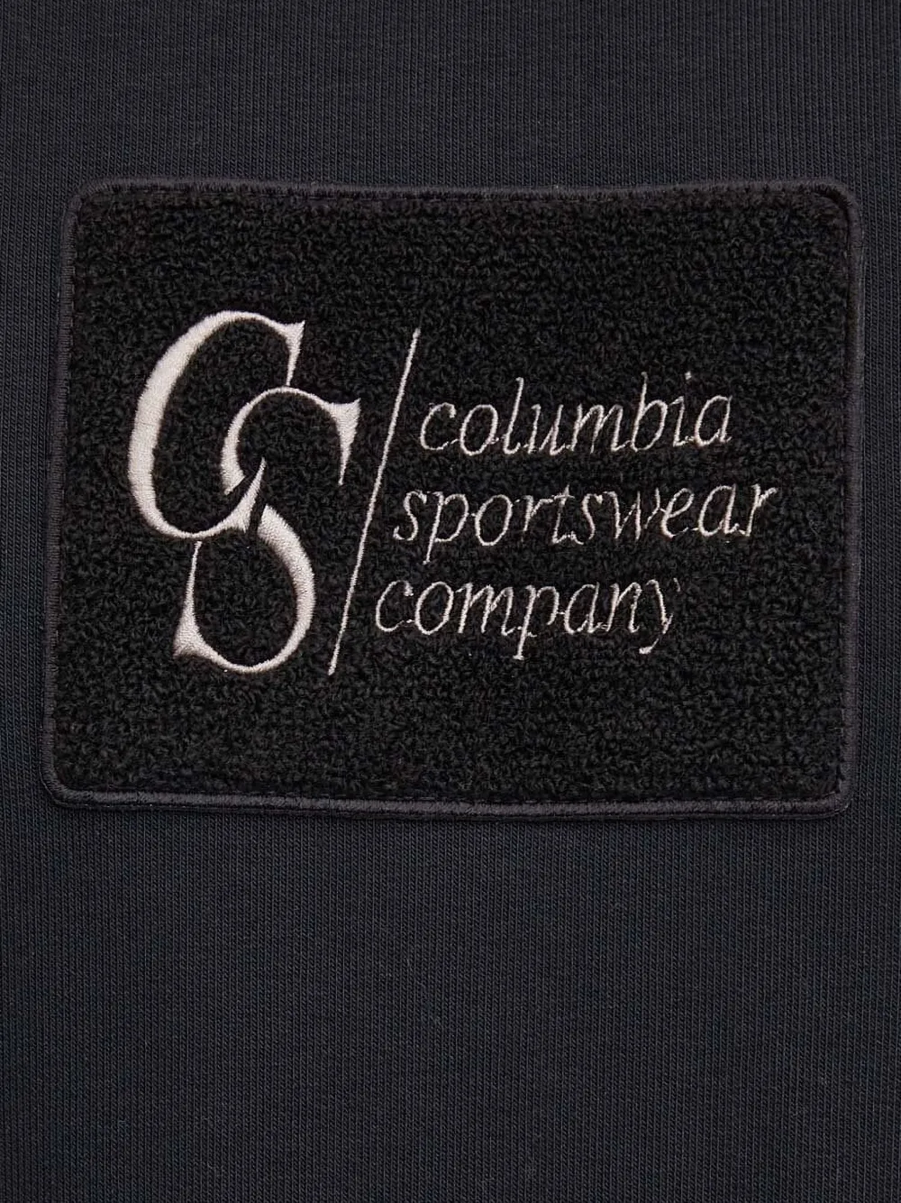 Columbia Sweater met logopatch 010 BLACK