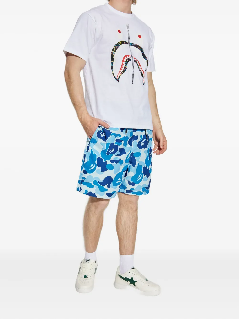 A BATHING APE Zwembroek met camouflageprint Blauw