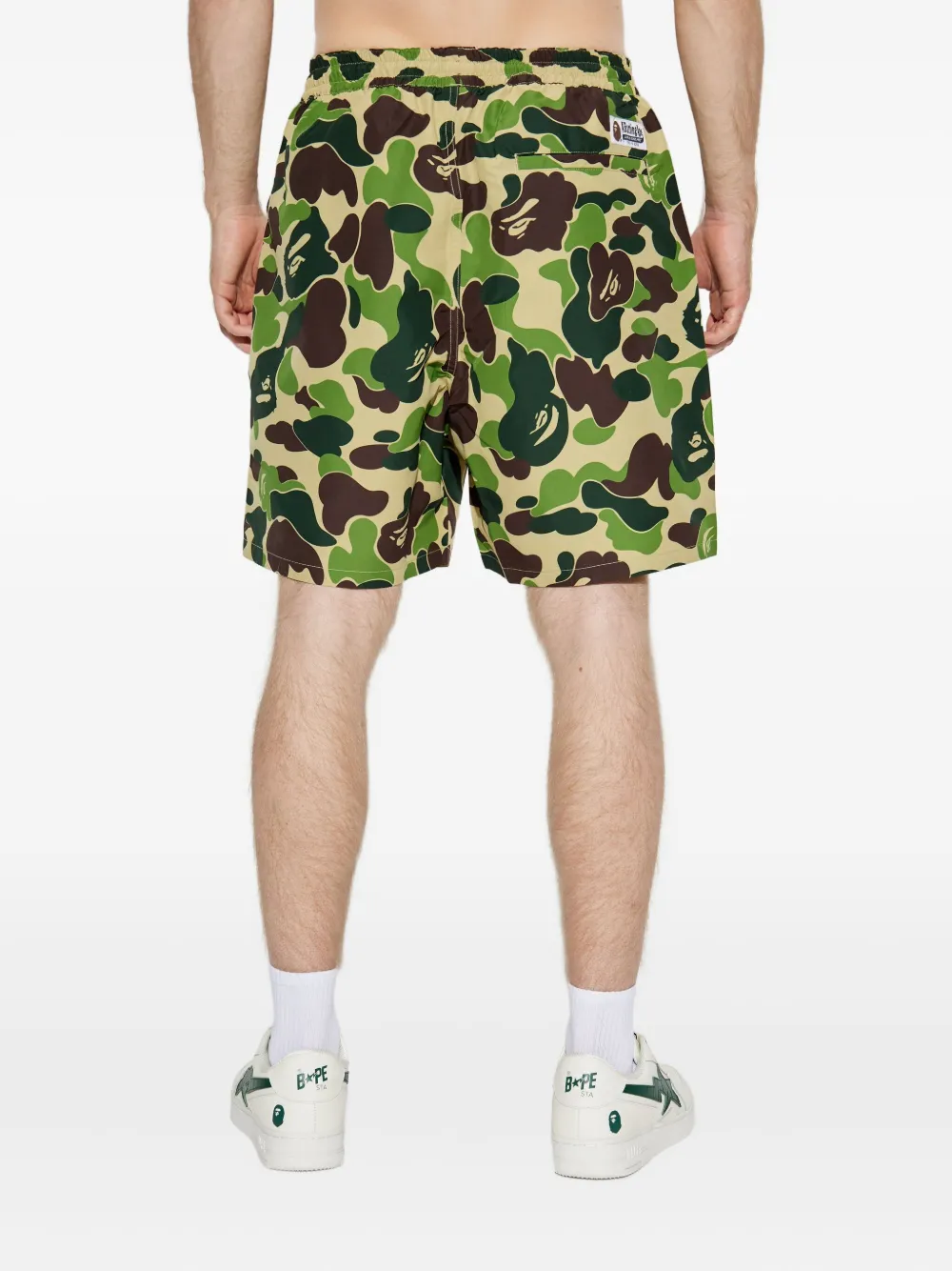 A BATHING APE Bermuda shorts met print Groen