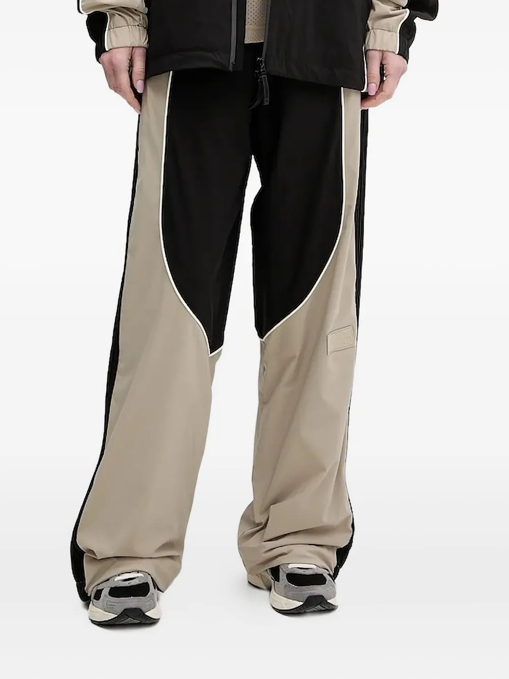 Ea7 Emporio Armani panelled side-stripe trousers Zwart