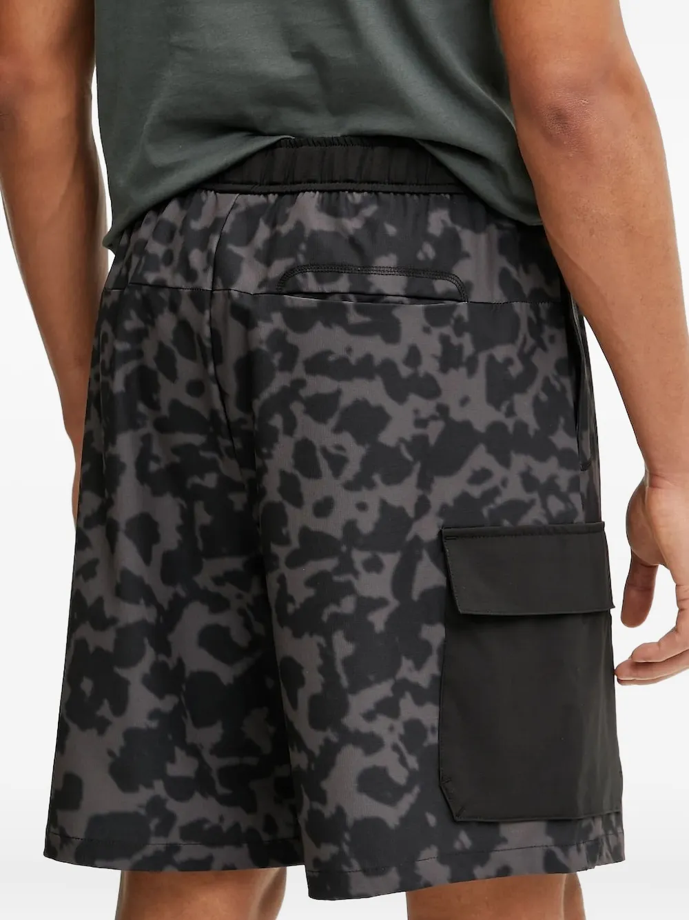 Ea7 Emporio Armani Cargo shorts met camouflageprint - Grijs