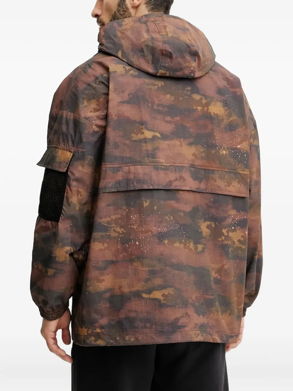 Ea7 Emporio Armani Jack met camouflageprint en mesh vlak Bruin