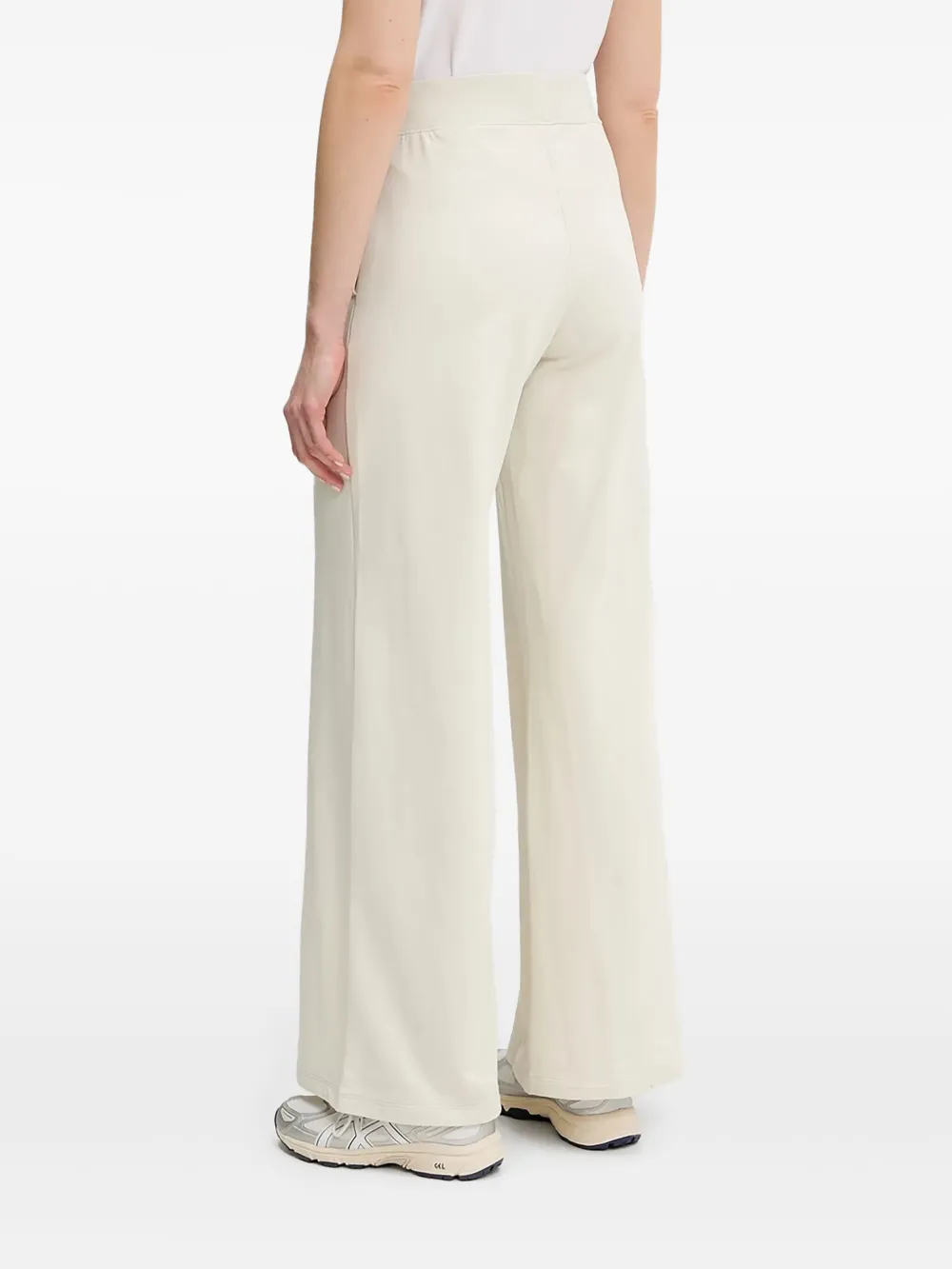 Ea7 Emporio Armani logo-plaque wide-leg trousers | Wide-Leg Pants | Image 2