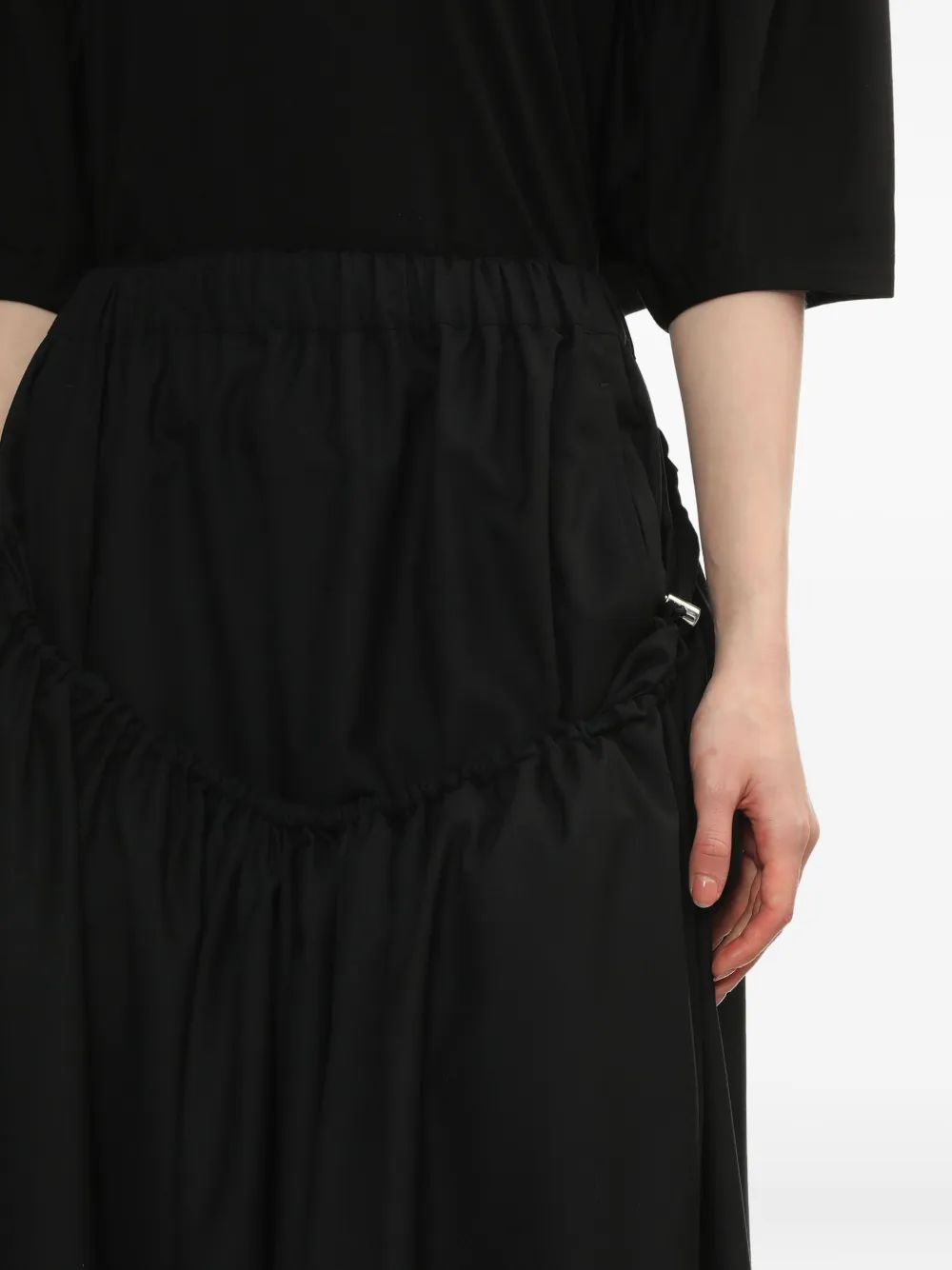 Noir Kei Ninomiya Gesmockte rok met elastische taille Zwart