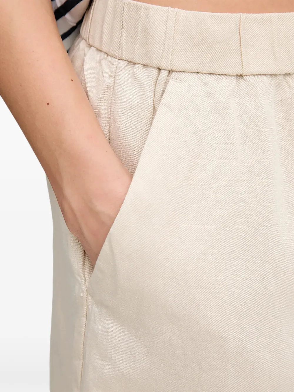 Gant Elastic-waistband Pocket Shorts In Neutral