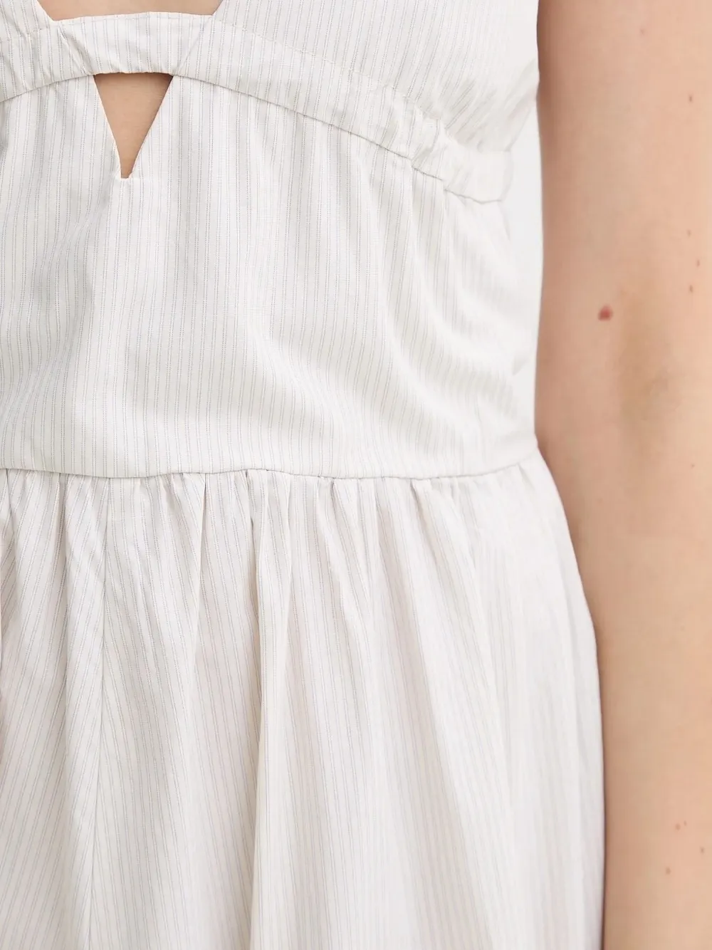 HERSKIND Maxi-jurk met krijtstreep en gestrikte rug Wit