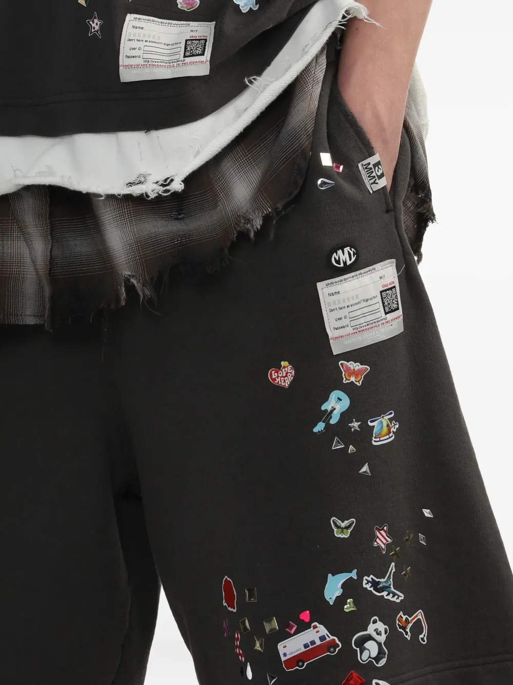 Maison MIHARA YASUHIRO Shorts met geborduurde patch Zwart
