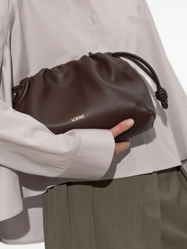 LOEWE フラメンコ クラッチバッグ M | FARFETCH JP
