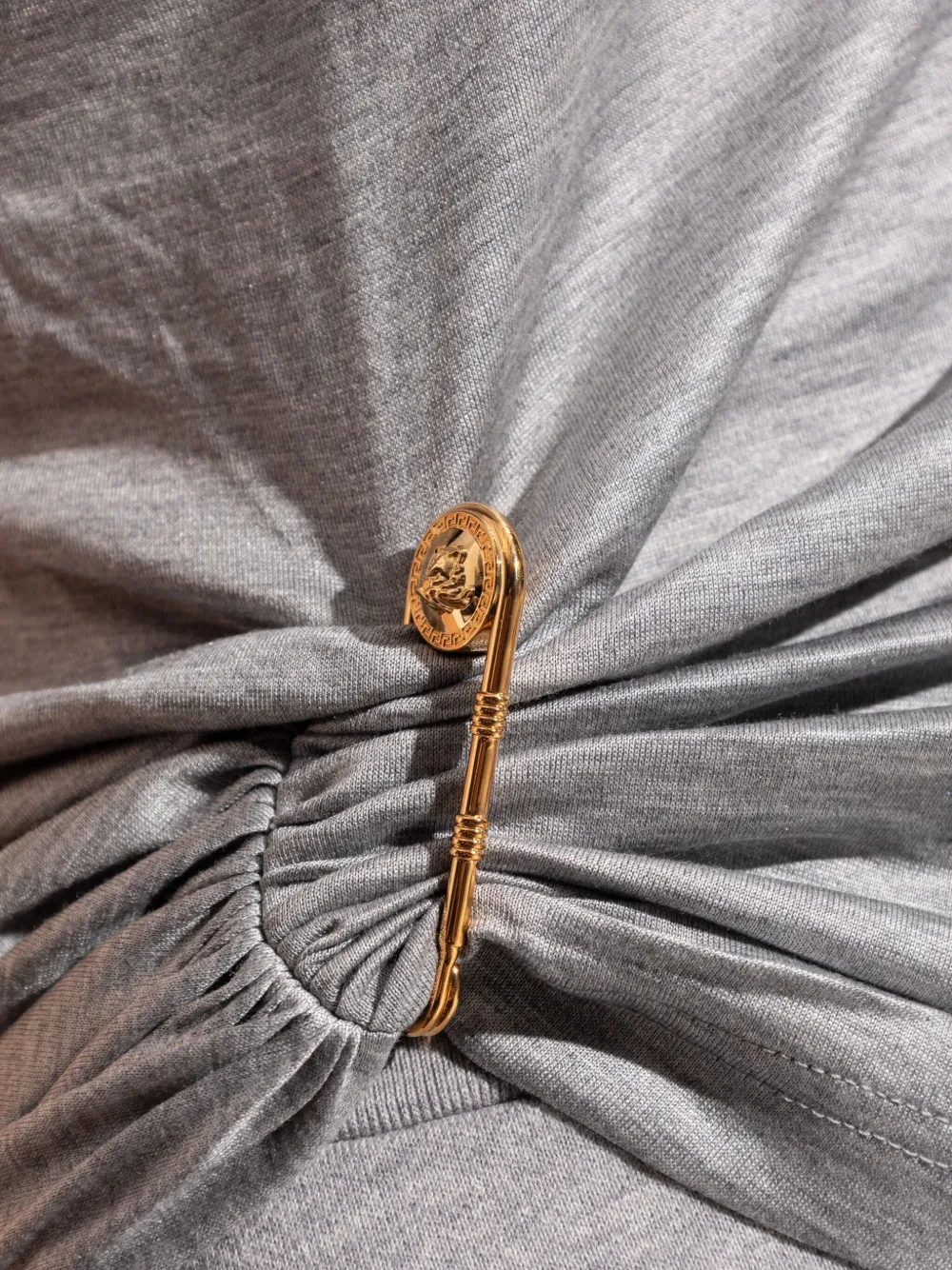 Versace T-shirt met Medusa-speld Grijs