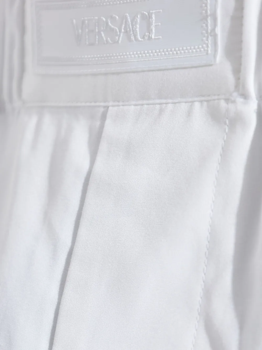 Versace Shorts met grafische print Wit