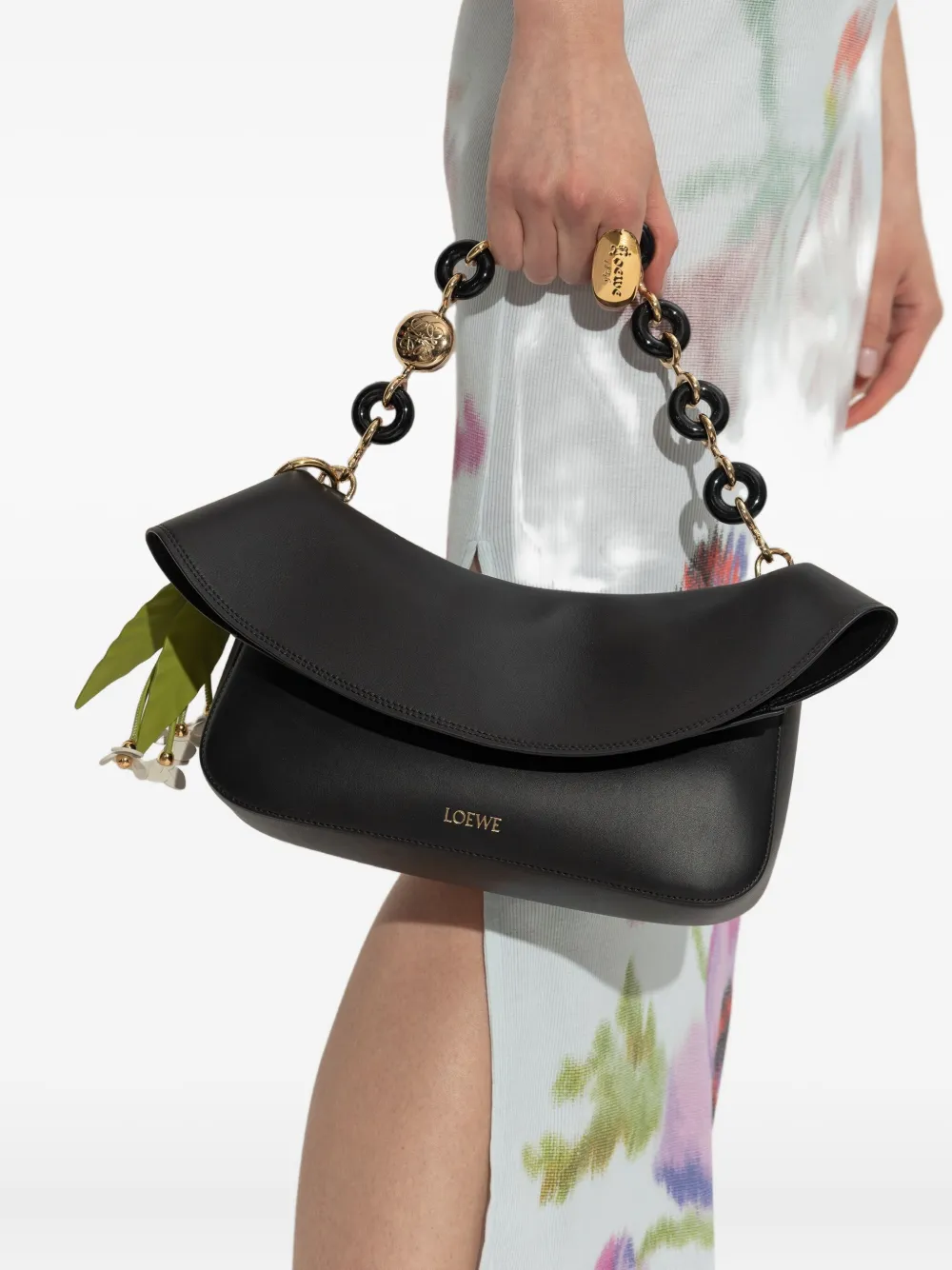 LOEWE chain-link ruffled shoulder bag | Image 2