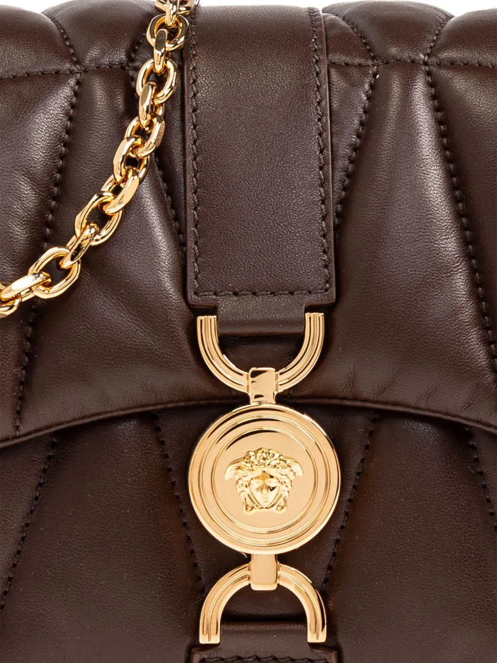 Versace Kleio gewatteerde mini-schoudertas Bruin