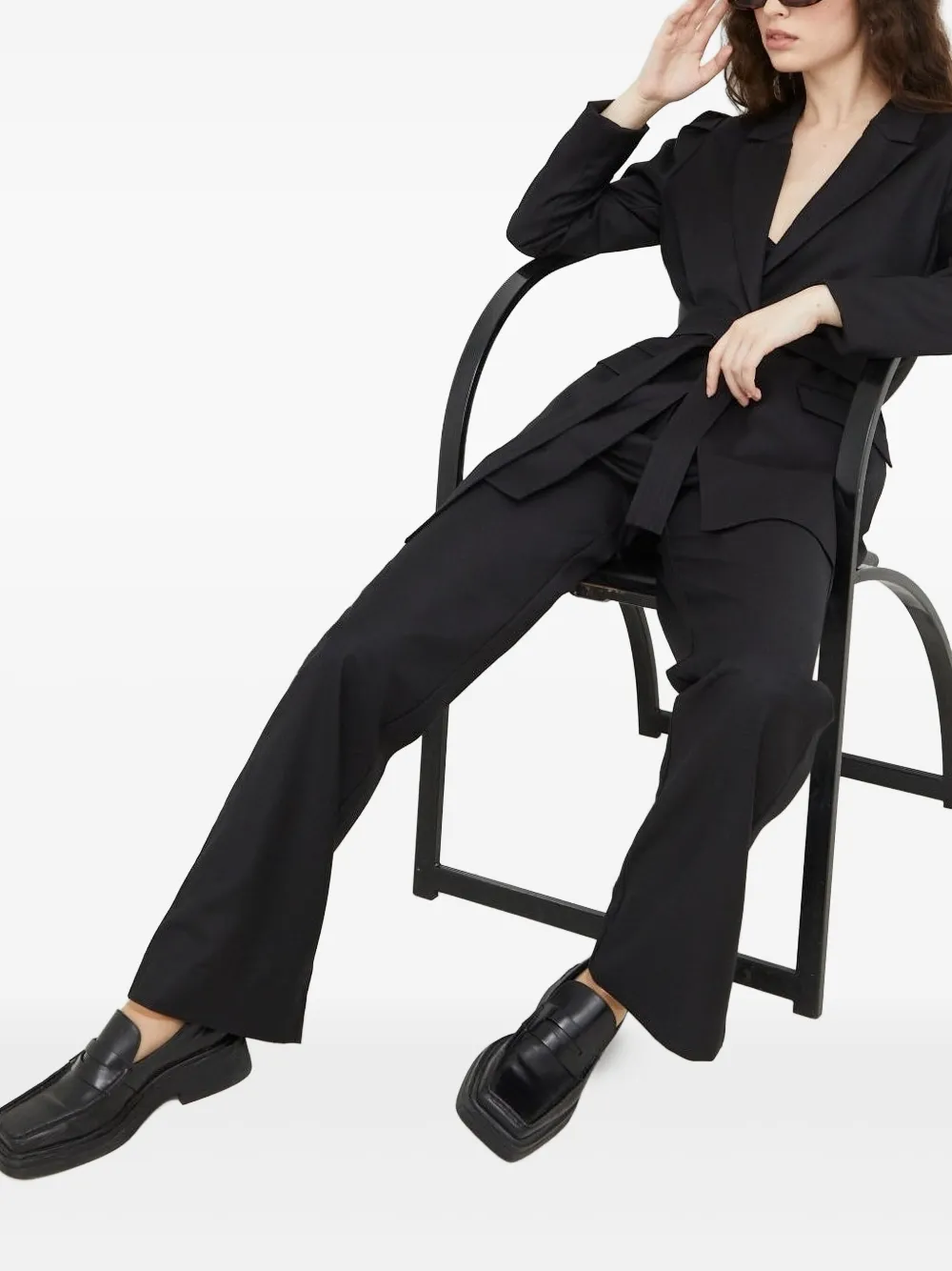 Bruuns Bazaar Straight broek met paspelzakken Zwart