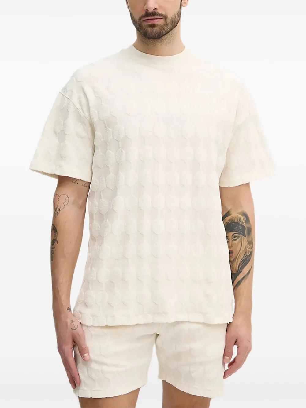 BALR. honeycomb-textured shorts | Neutrals | Image 1