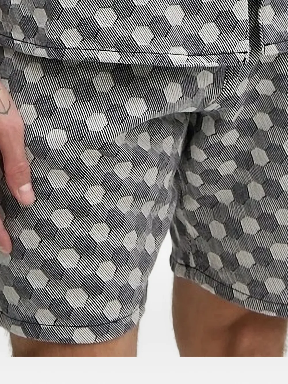 BALR. hexagon-pattern shorts Grijs