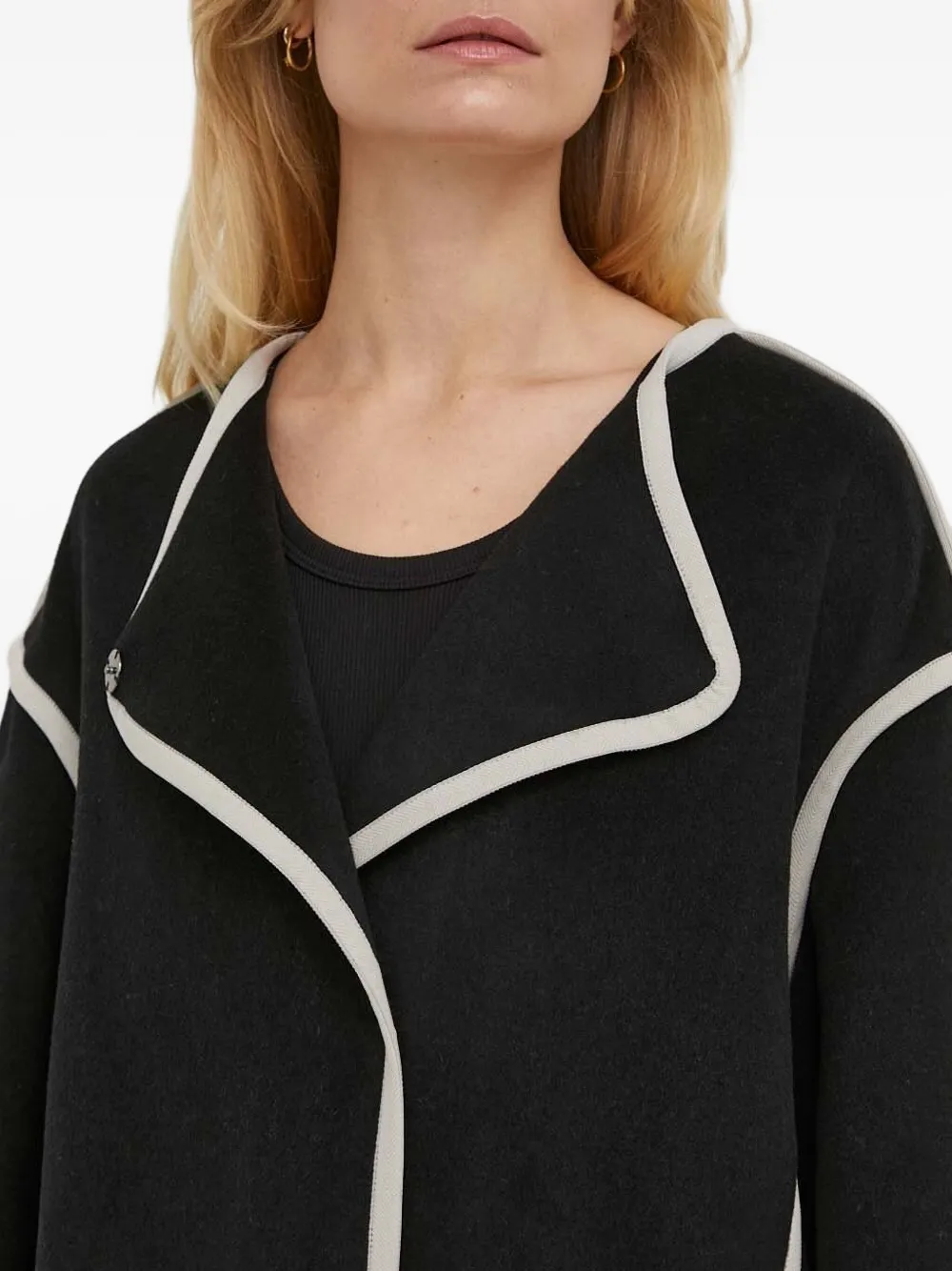 Bruuns Bazaar Contrast-piping Wool-blend Jacket In Black