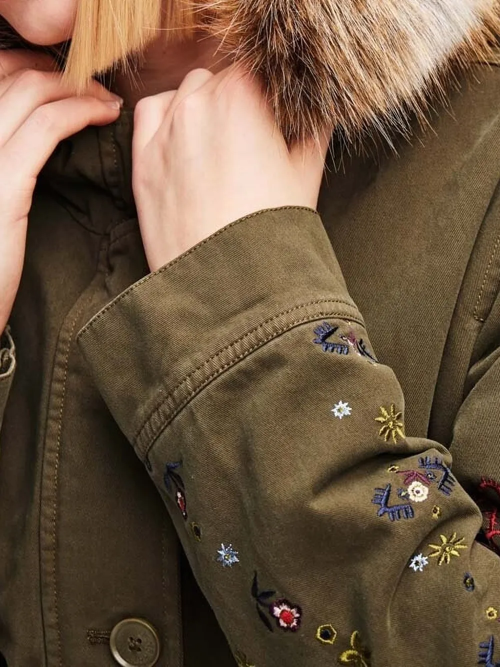 Desigual Parka met geborduurde bloemen Groen