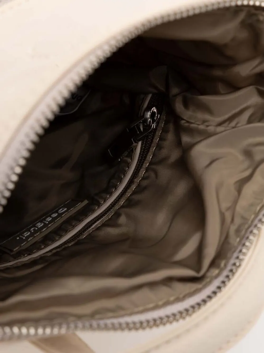 Desigual Voyager gewatteerde rugzak met handgreep Beige