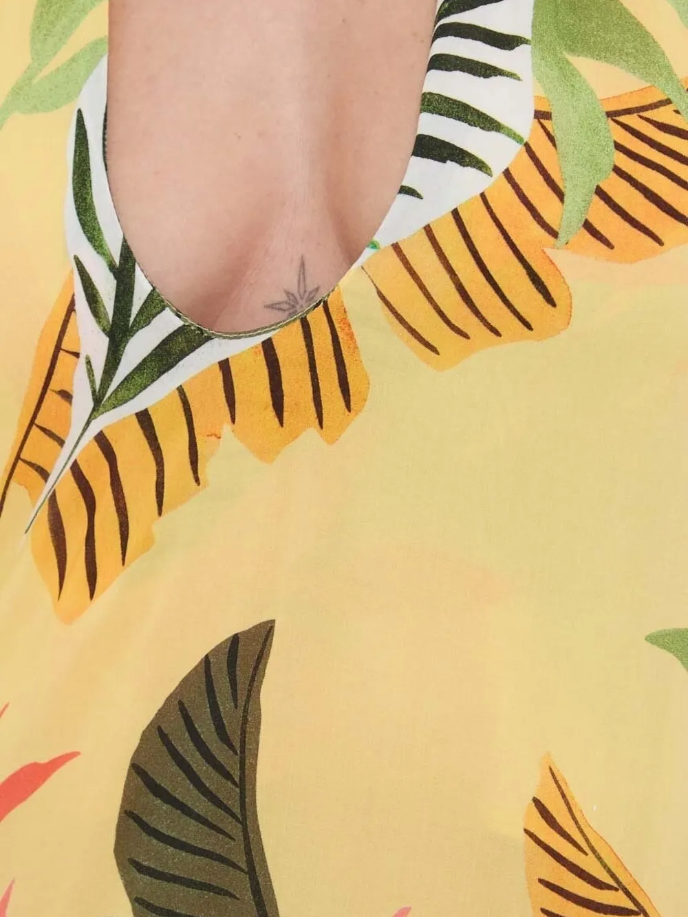 Desigual Gelaagde maxi-jurk met halternek Geel