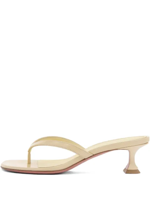 Amina Muaddi sandalias con kitten heel de 45 mm