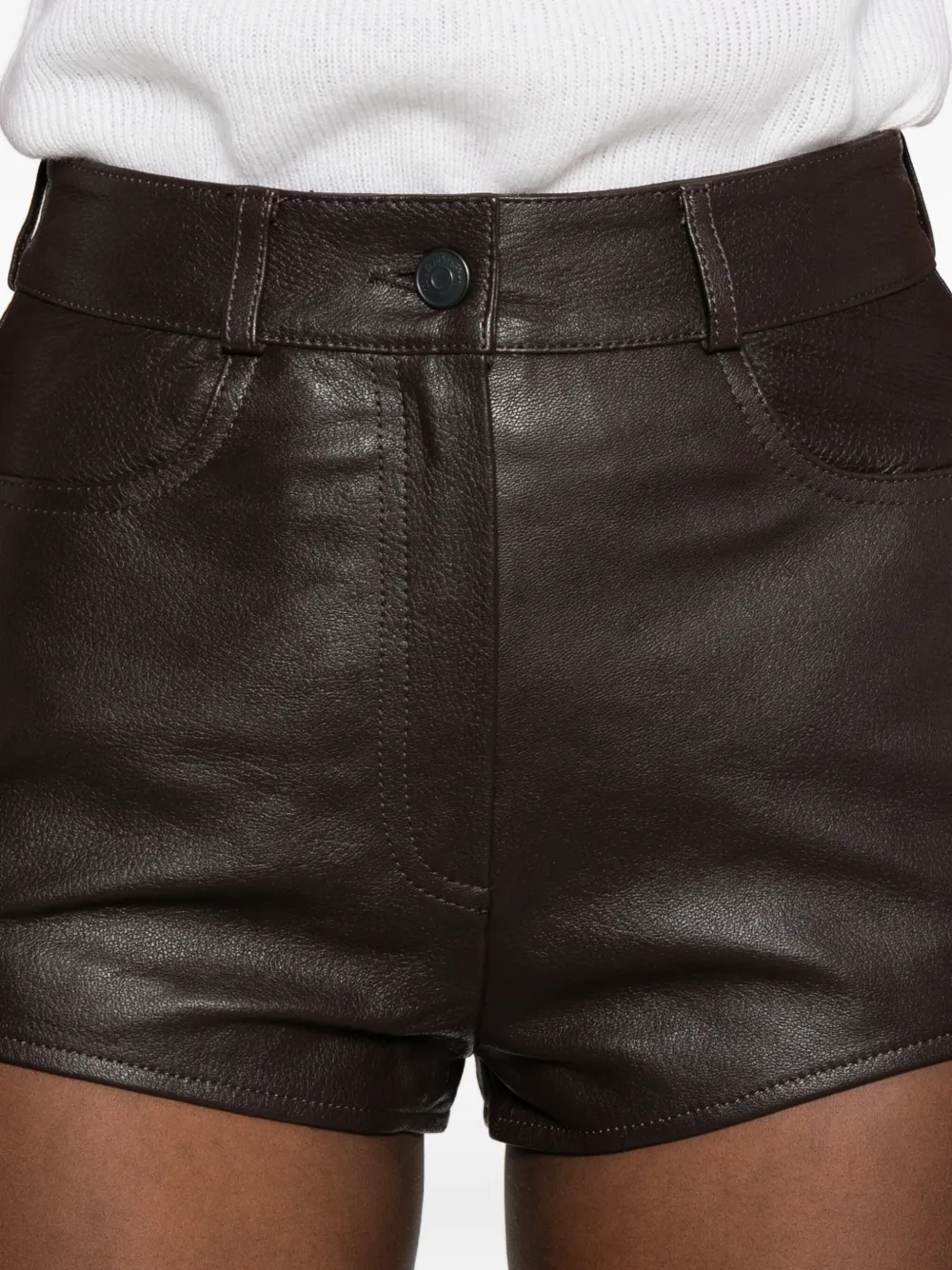 The Frankie Shop Loen leren shorts met zak Bruin