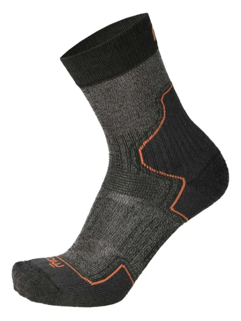 Mico Extra Dry Light Hike Crew ankle socks